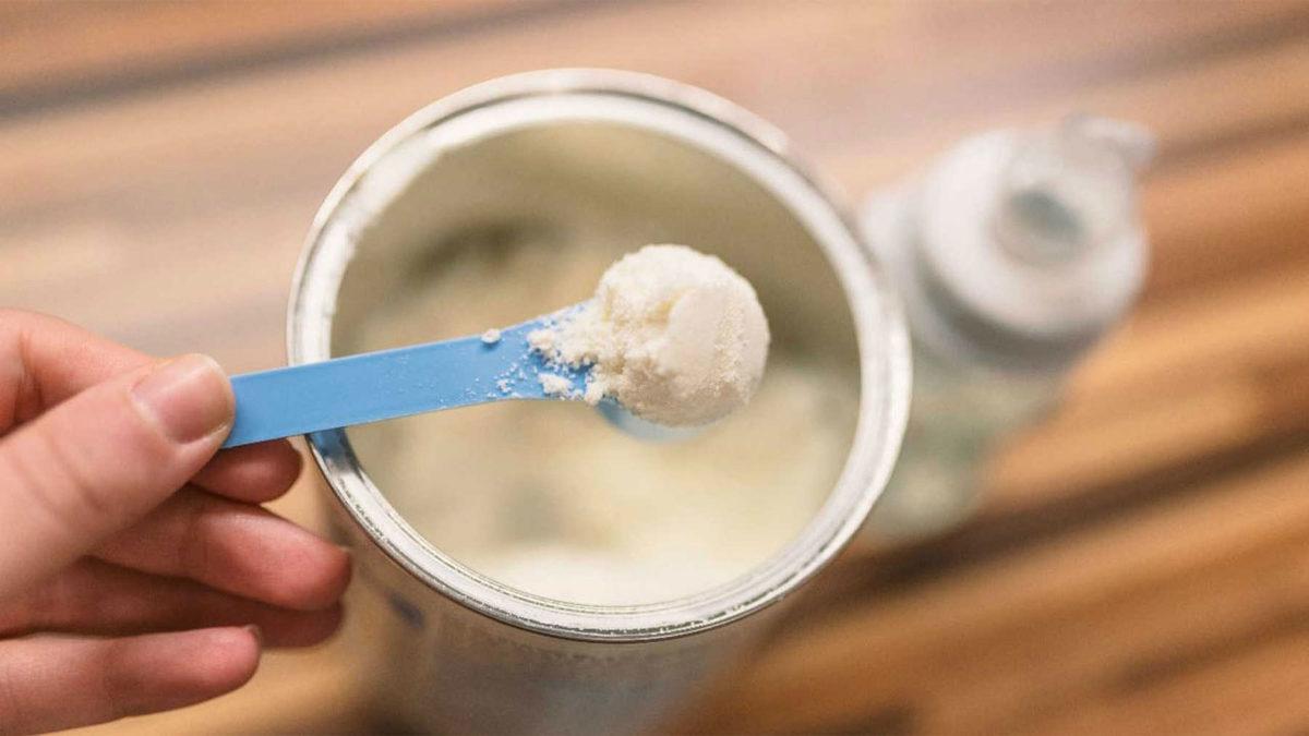 1 Yaşından Küçük Bebeklere İnek Sütü Vermek Neden Tehlikelidir?