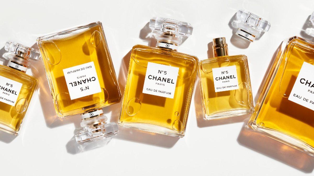 İlk Kimin Aklına Geldi Kokuları Şişelere Koyup Adına ’Parfüm’ Demek? İşte Parfümün 6000 Yıllık Tarihi...