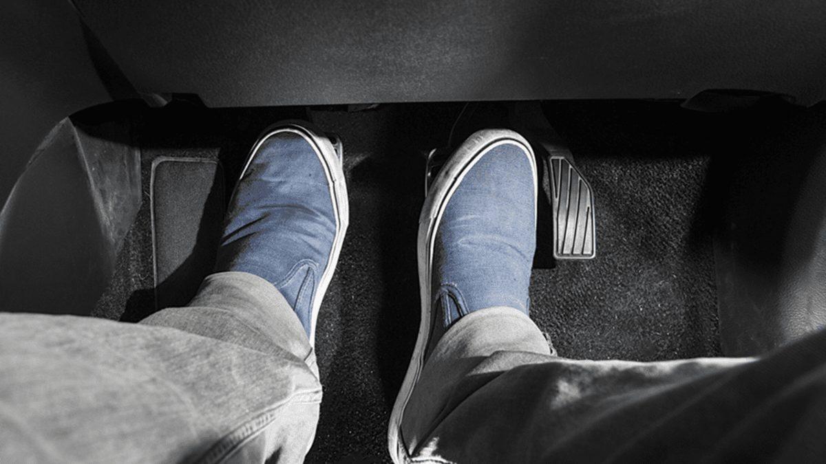 Stres Olmaya Hiç Gerek Yok: En Basit Yöntemleriyle Yokuşta Araba Nasıl Kaldırılır?