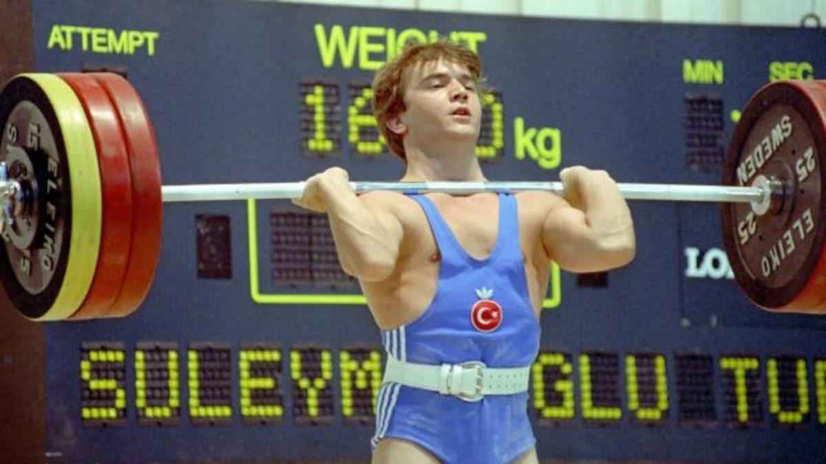 Hikayesini Anlatmaya Filmlerin Bile Yetmediği Naim Süleymanoğlu’nun Hayatından Önemli Noktalar