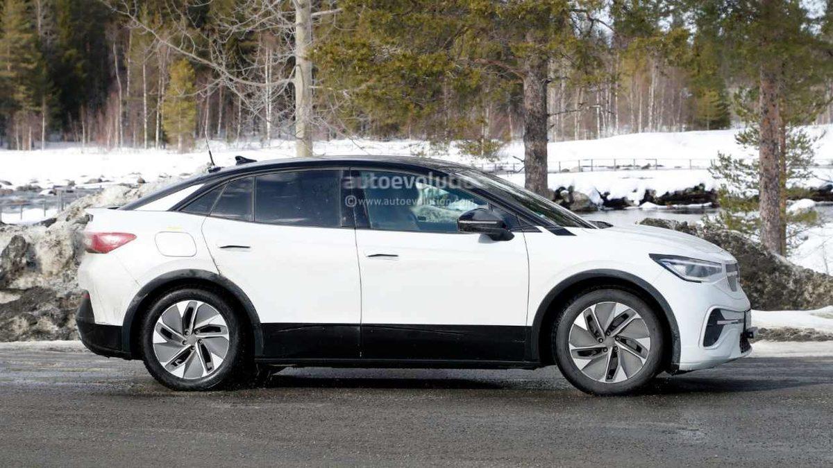 Sportif Tasarımlı SUV Volkswagen ID.5’in Casus Fotoğrafları Ortaya Çıktı