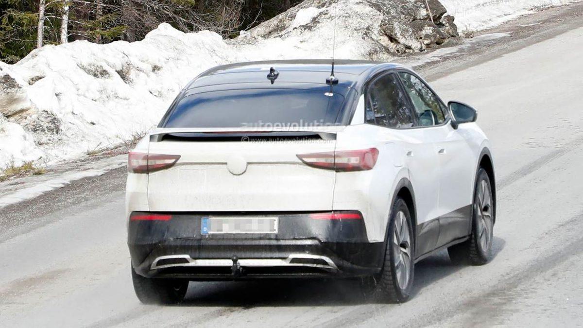 Sportif Tasarımlı SUV Volkswagen ID.5’in Casus Fotoğrafları Ortaya Çıktı