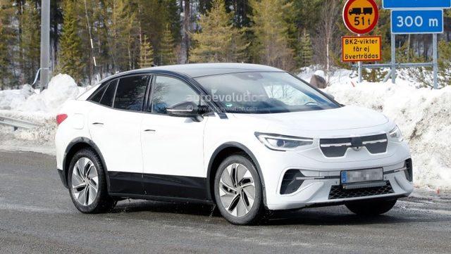 Sportif Tasarımlı SUV Volkswagen ID.5’in Casus Fotoğrafları Ortaya Çıktı
