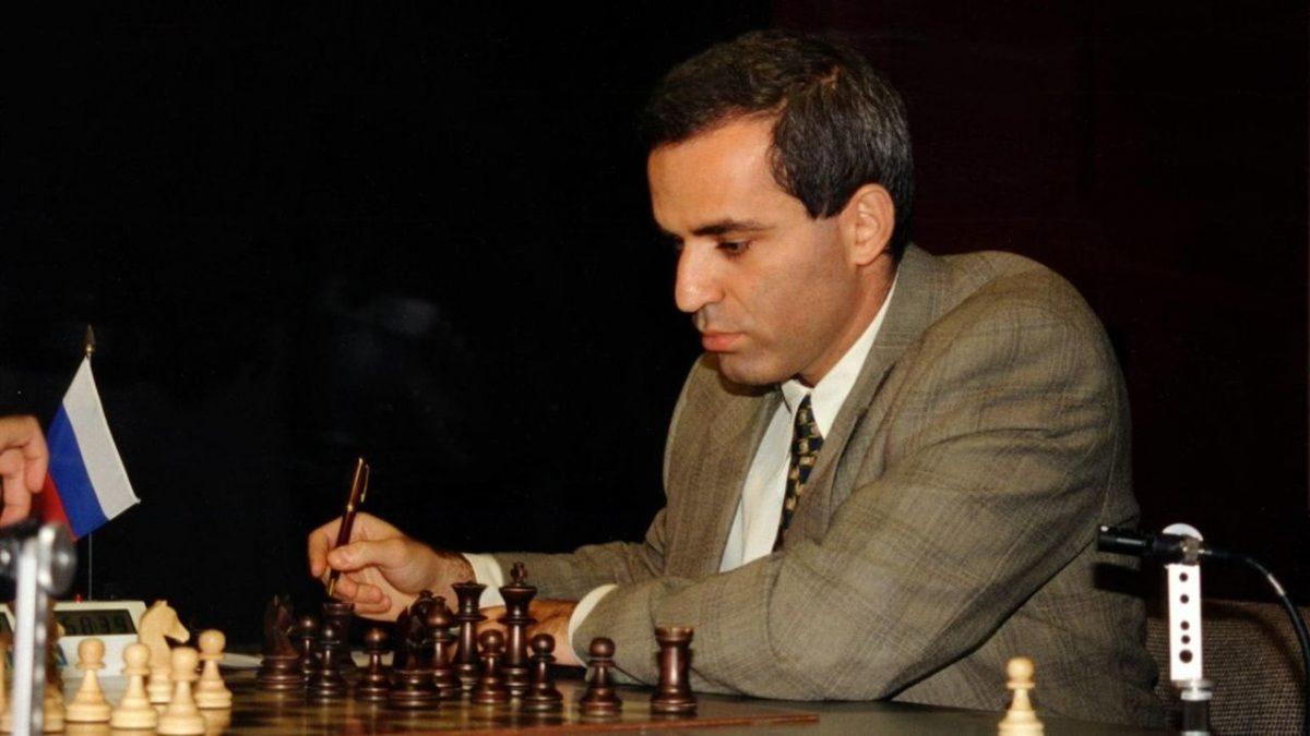 İlk Kimin Aklına Geldi 64 Kareye 32 Taşı Dizip ’Satranç’ Oynamak? Satranç Ne Zaman ve Nasıl Bulundu?