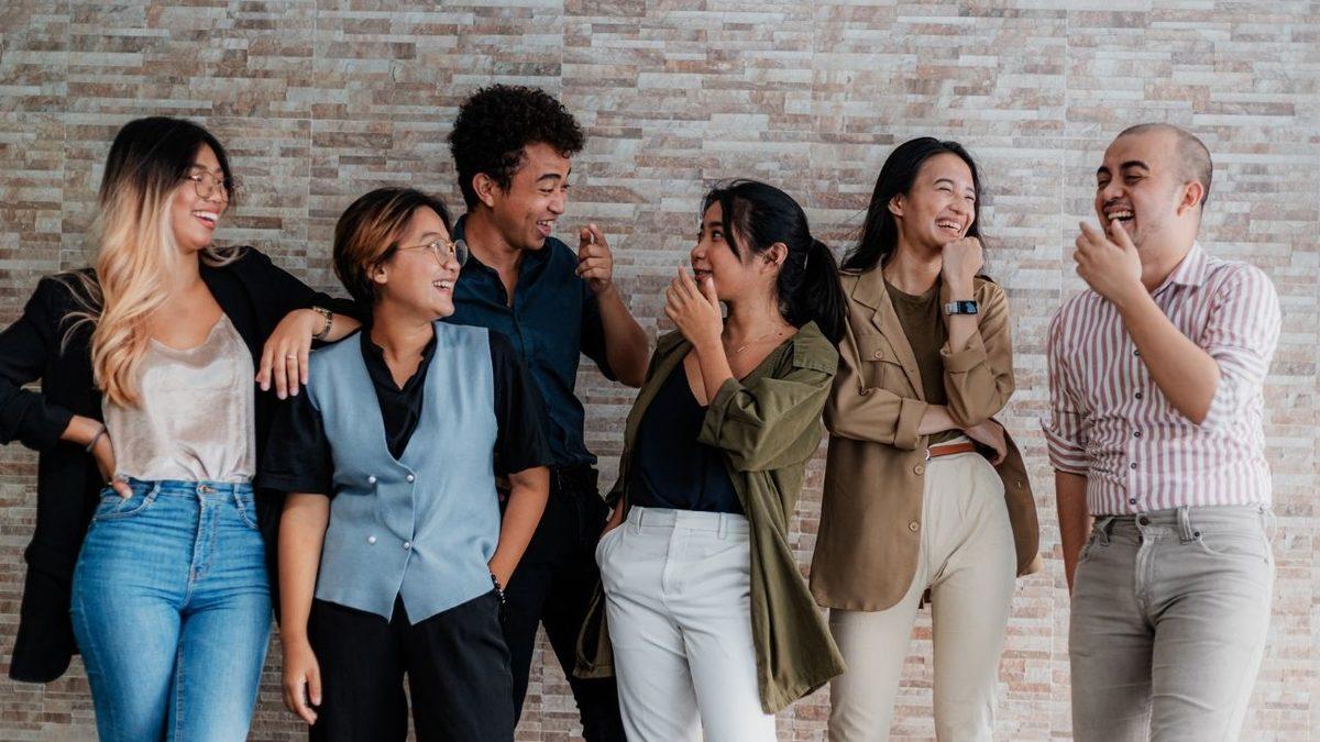 Sosyal Medyada Paylaştığınız Fotoğraflarınızın Kalitesini Artıracak Poz Önerileri