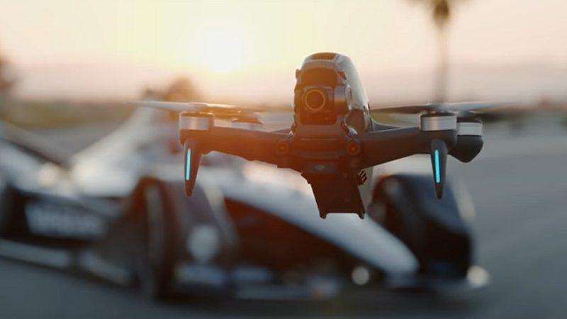 DJI’ın Yarış Drone’u FPV Bu Kez de Mercedes-EQ Formula E Takımı ile Pistte Bir Araya Geldi