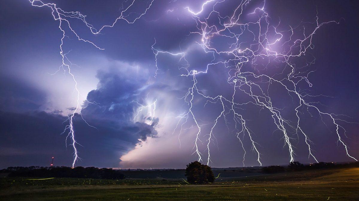 Meğer Yıllarca Kandırılmışız! Bazı Suların ve Daha Pek Çok Sıvının Aslında Elektriği İletemediğini Biliyor muydunuz?