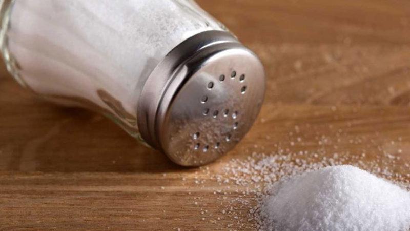 Yemeklerin Üstüne Tuz Serpmek, Ömrünüzün Kısalmasına Neden Olabilir