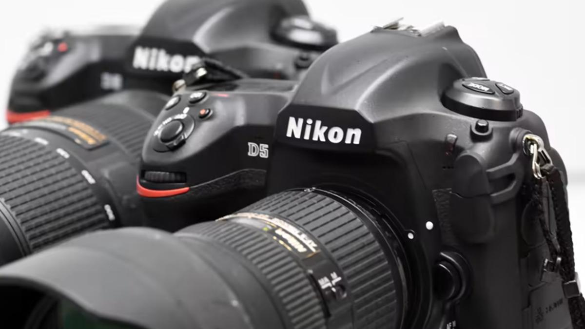 Nikon, SLR Kameralar Yapmaya Son Veriyor: Aynasız Modellere Yönelecekler
