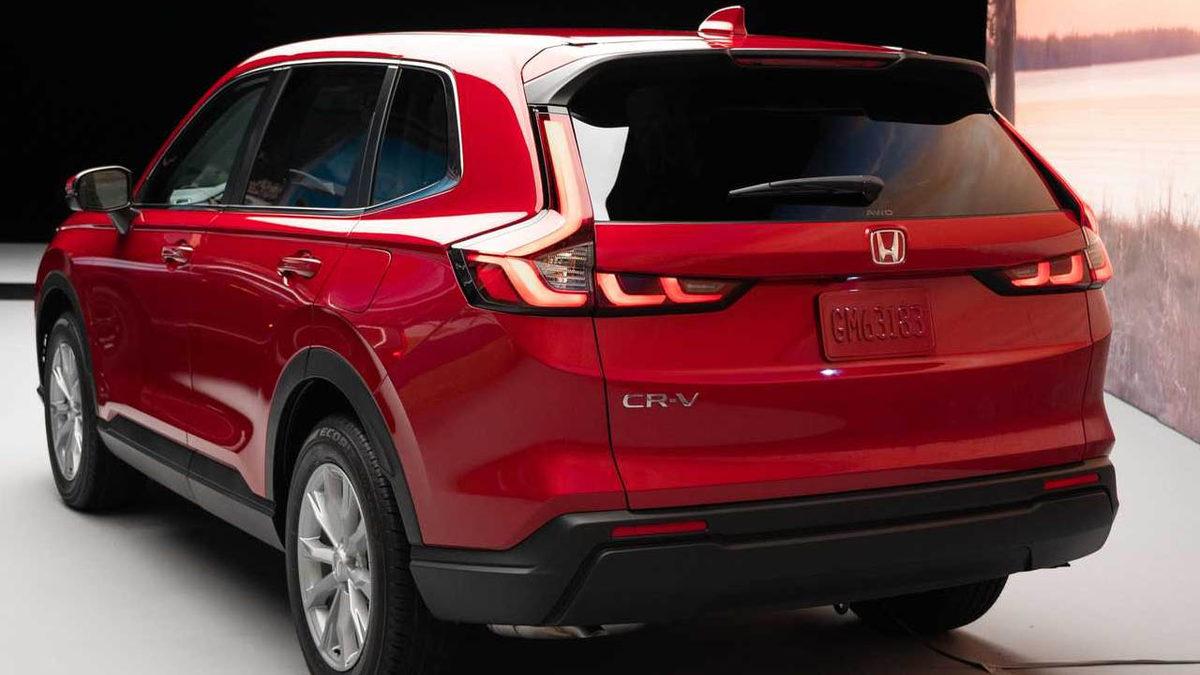 2023 Honda CR-V Tanıtıldı: Arabanın İçini Tasarlamayı Unutmuşlar...