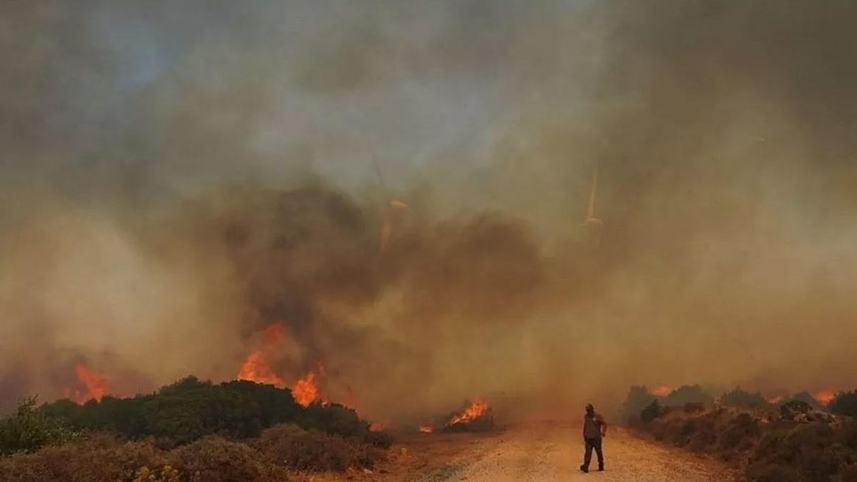 Çeşme’deki Yangının Ardından Datça’daki Yangın da Kontrol Altına Alındı! [Video]
