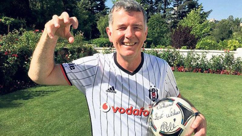 MI6 Başkanı’ndan James Bond Göndermeli Tweet: ’Yeni Bir Q Arıyoruz’