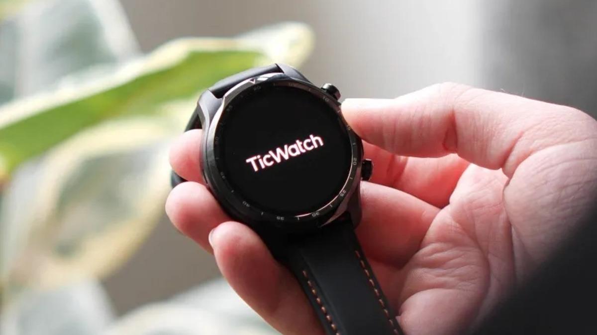 TicWatch’ın Yeni Amiral Gemisi Akıllı Saati Ortaya Çıktı: Akıllı Saatlerin Kralı Olabilir mii?