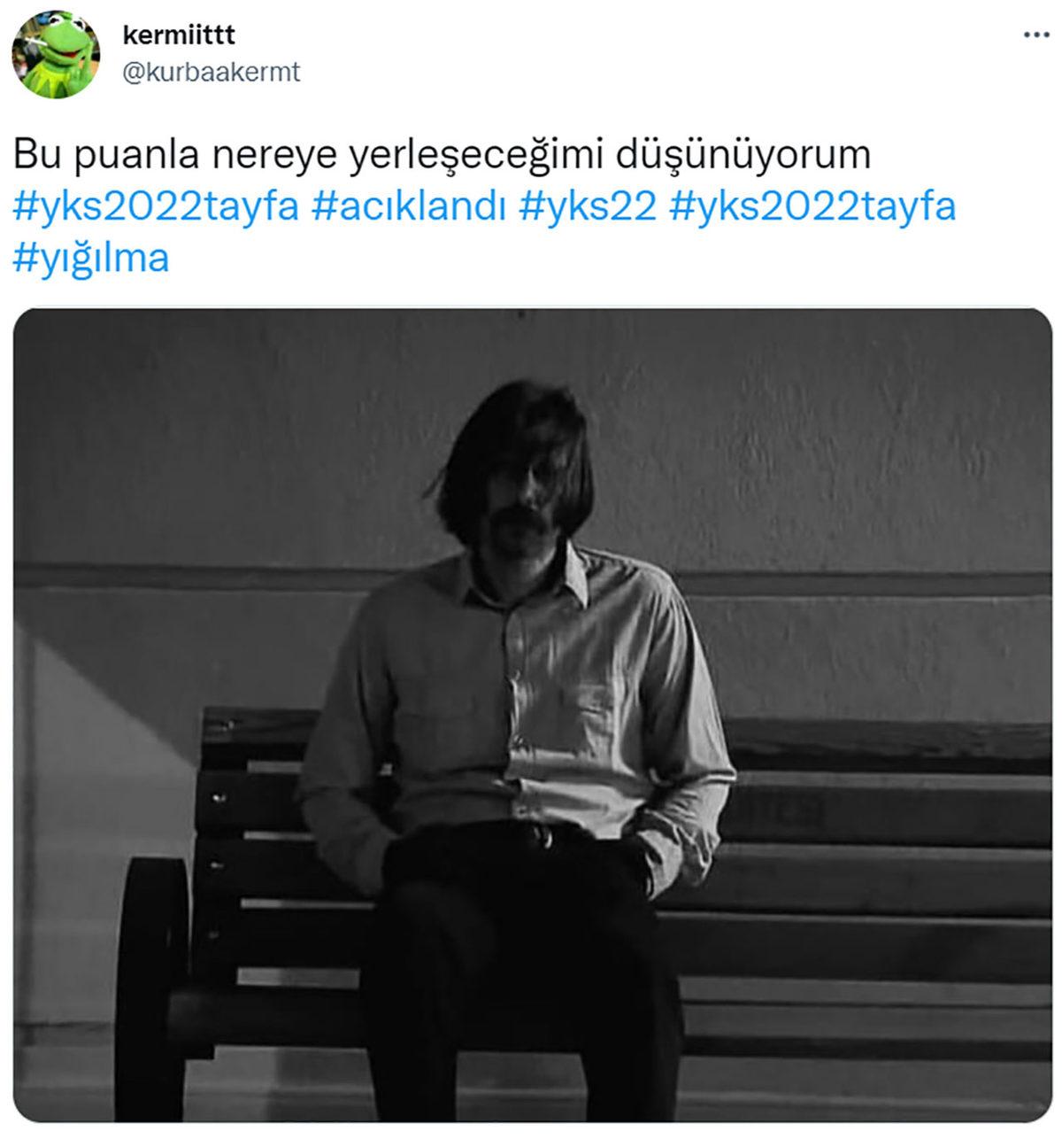 YKS 2022 Sonuçları Sosyal Medyanın Gündemi Oldu: İşte Ağlanacak Halimize Güldüğümüz Paylaşımlar