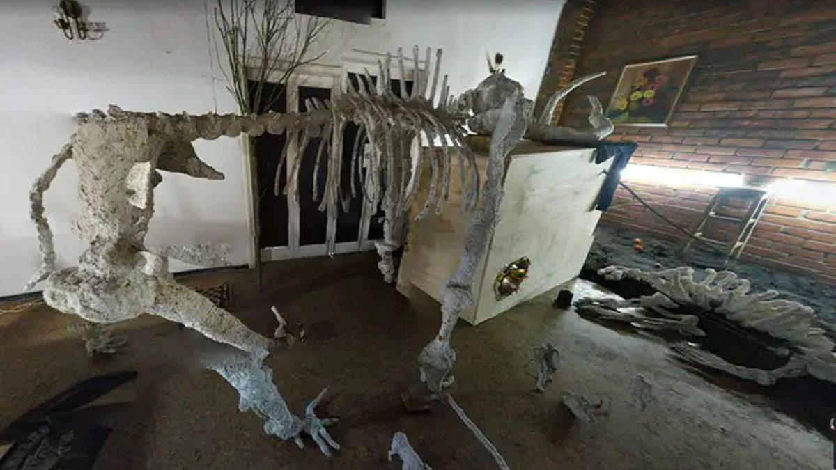 Google Haritalar’da İçinde Dinozor İskeleti Bulunan Bir Oda Keşfedildi