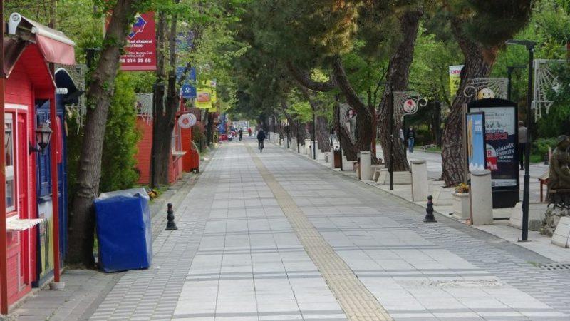 Tam Kapanma Sürecinin 19 Mayıs Nedeniyle 1 Hafta Uzayabileceği İddia Edildi