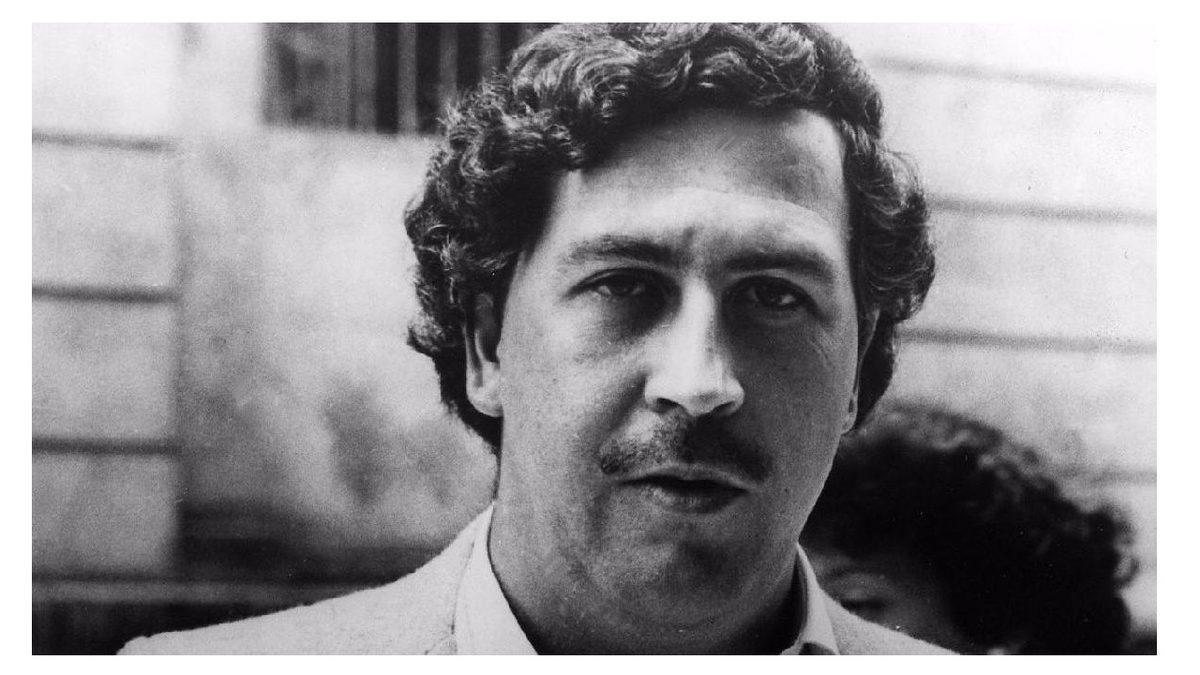 Uyuşturucu Baronu Pablo Escobar’ın Hayatının Anlatıldığı Narcos Dizisi Ne Kadar Doğru?