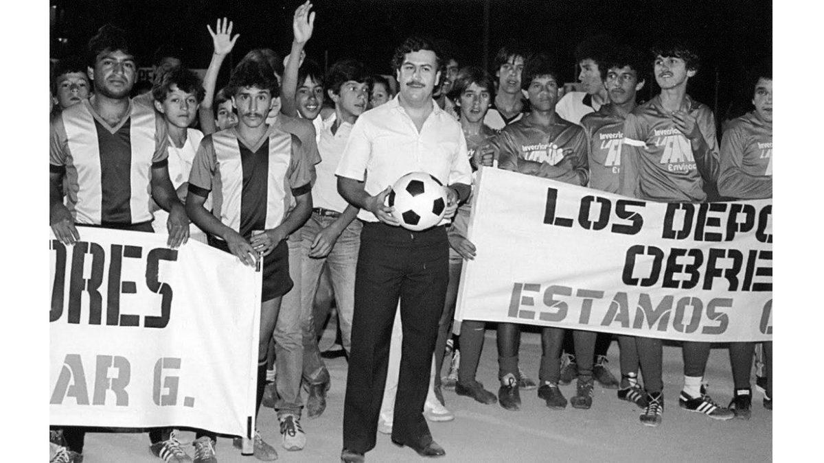 Uyuşturucu Baronu Pablo Escobar’ın Hayatının Anlatıldığı Narcos Dizisi Ne Kadar Doğru?