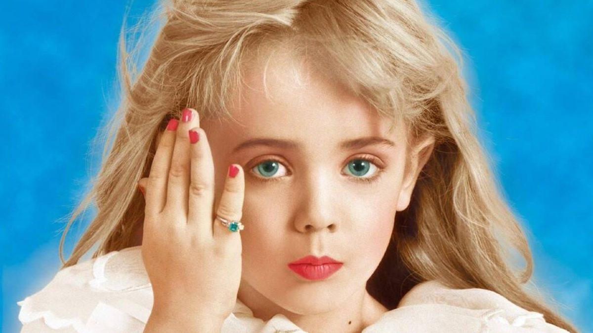 Çözmeye Çalışırken Beyniniz Yanacak: 6 Yaşındaki Güzellik Kraliçesi JonBenet Ramsey’nin Cinayeti