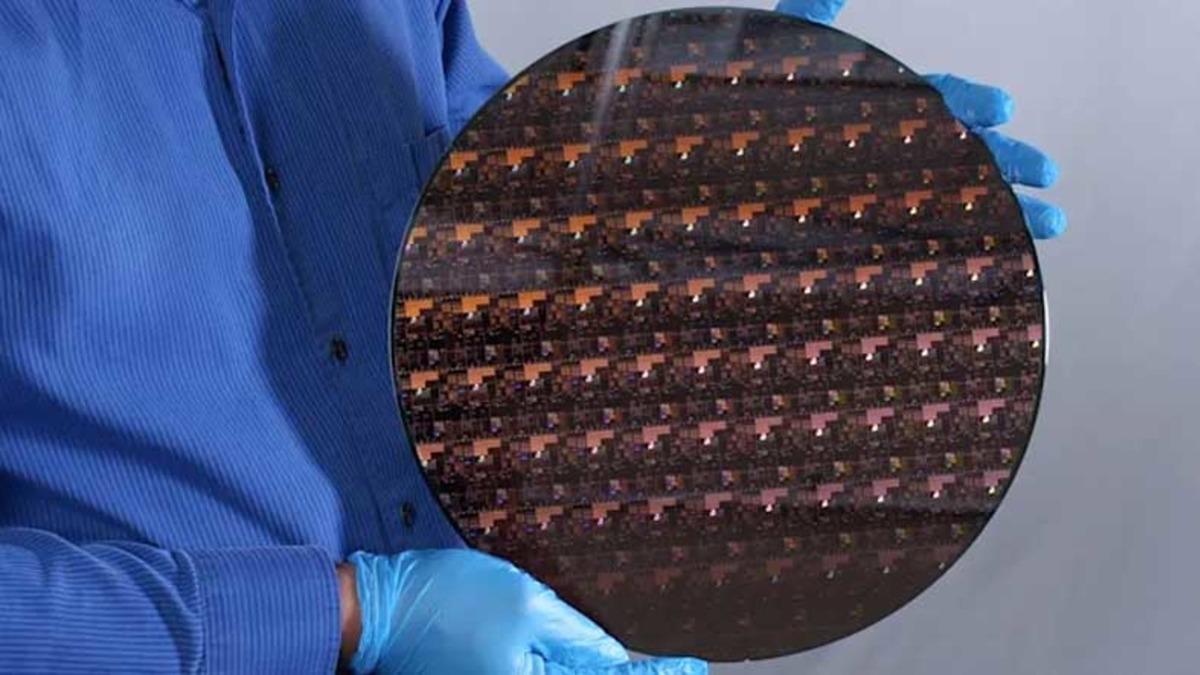 IBM, Bir Telefonun 4 Gün Kullanılmasını Sağlayacak Dünyanın İlk 2 nm Çipini Duyurdu