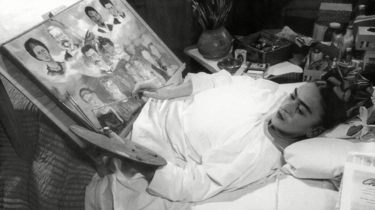 Çayınızı, Kahvenizi Alıp Gelin: Frida’nın Çalkantılarla Dolu Hayat Hikâyesini Okurken Bir Sezonluk Dizi İzlemiş Hissine Kapılacaksınız