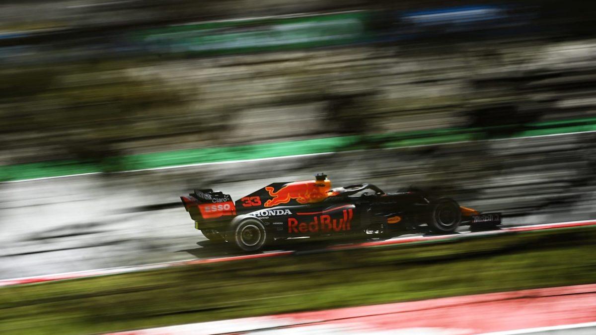 Formula 1’de İspanya GP’ye İlk Sıradan Başlayacak İsim Lewis Hamilton Oldu