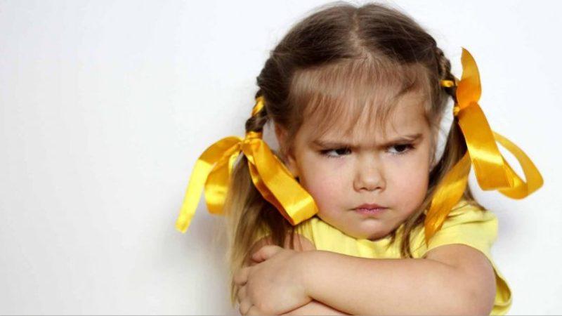 Çocuğunuz Uygunsuz Davranışlar Sergiliyor ve Sözünüzü Dinlemiyor mu? Sebebi ’2 Yaş Sendromu’ Olabilir: İşte Detaylar