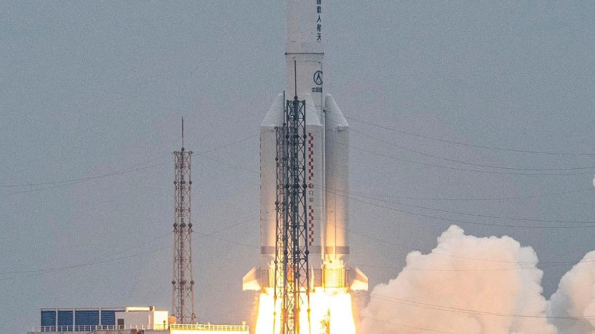 Çin’in Kontrolden Çıkan Roketi Hint Okyanusu’na Düştü