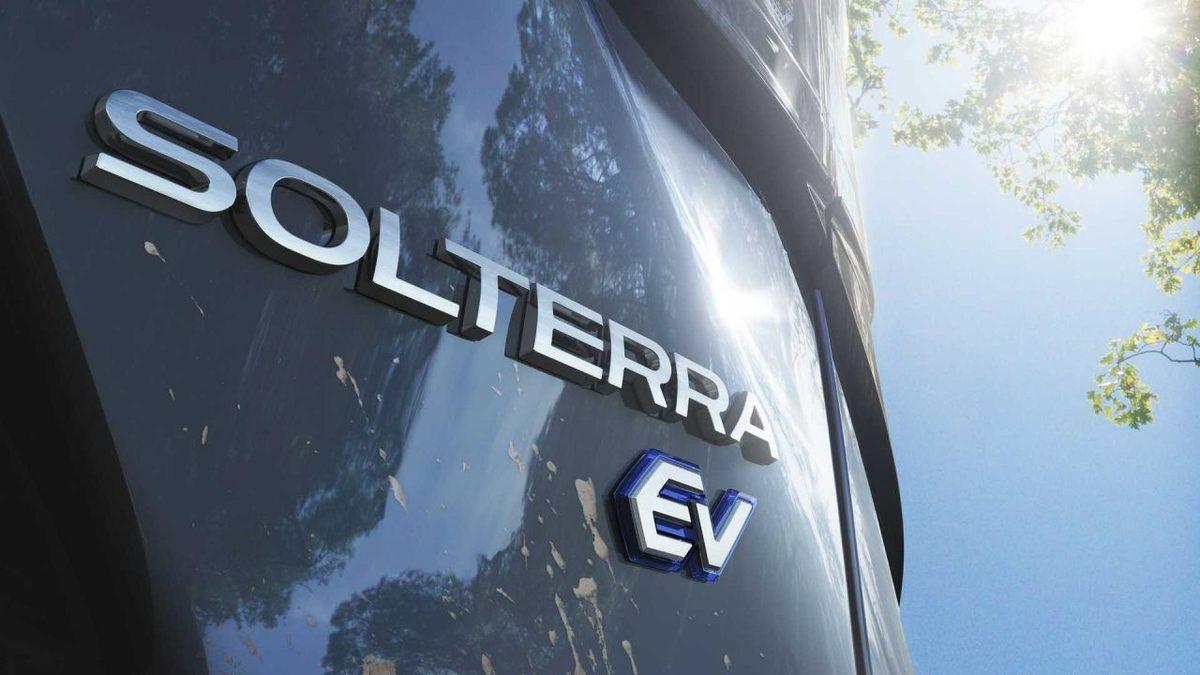 Subaru, İlk Elektrikli Otomobilinin Adını (Solterra) ve Görüntüsünü Paylaştı