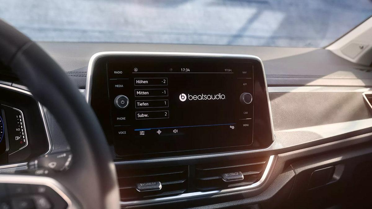 Tasarımı ve Performansıyla Dikkat Çeken 2023 Volkswagen T-Roc’ın Özellikleri ve Fiyat Listesi