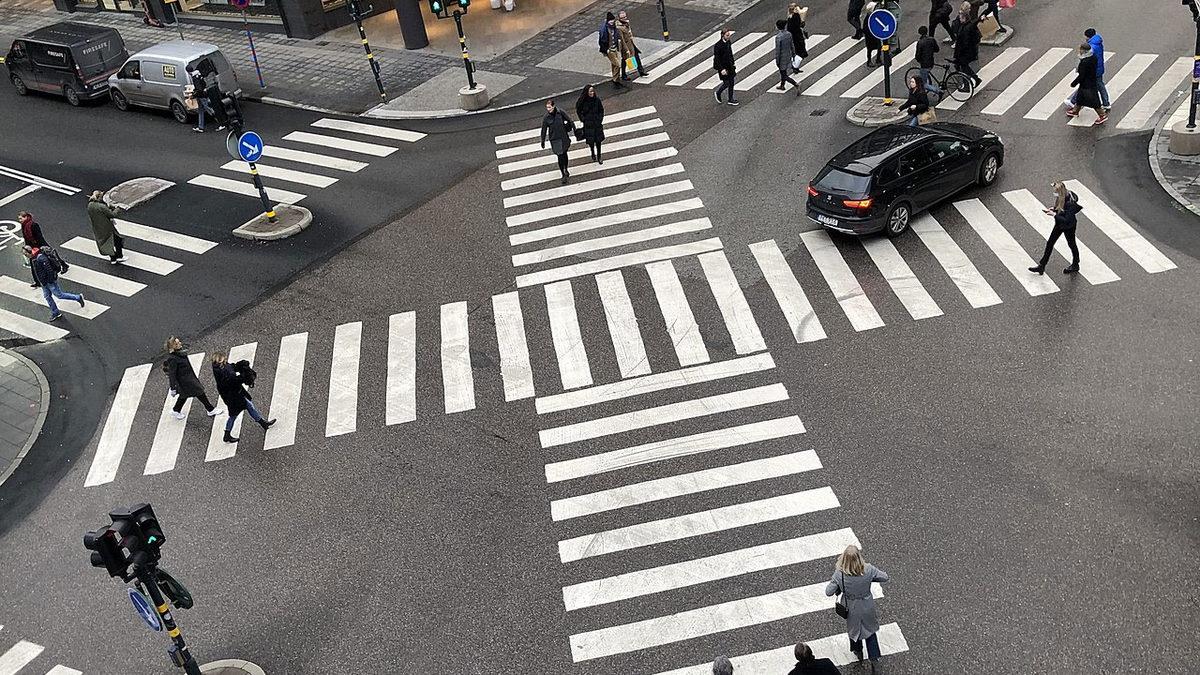 Karşıdan Karşıya Geçmek İstediğimizde Kullandığımız Bu Butonlar Gerçekten İşe Yarıyor mu?