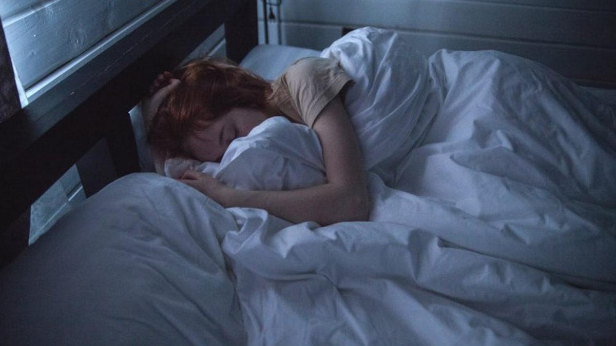 Tüm Günü Uyuyarak Geçirebilirim Diyenlere: Salgın Döneminde Depresyona Girip Girmediğinizi Nasıl Anlarsınız?