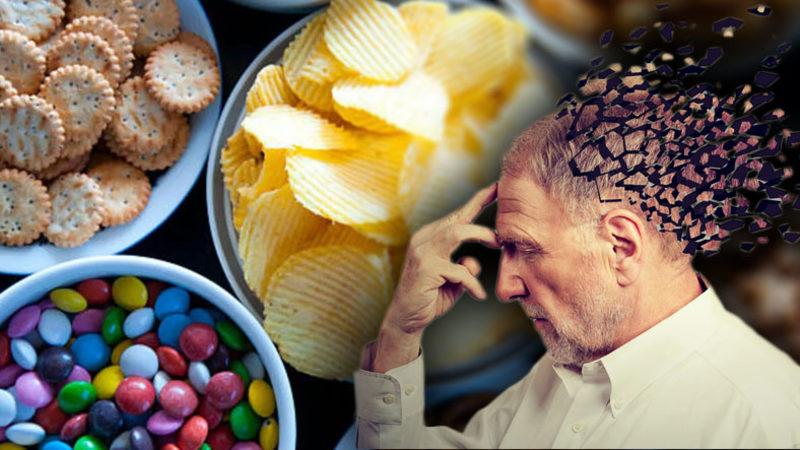 Çok Fazla Abur Cubur Tüketenler Dikkat: Cips, Çikolata Yemekle ’Bunama’ Arasında Bağlantı Bulundu