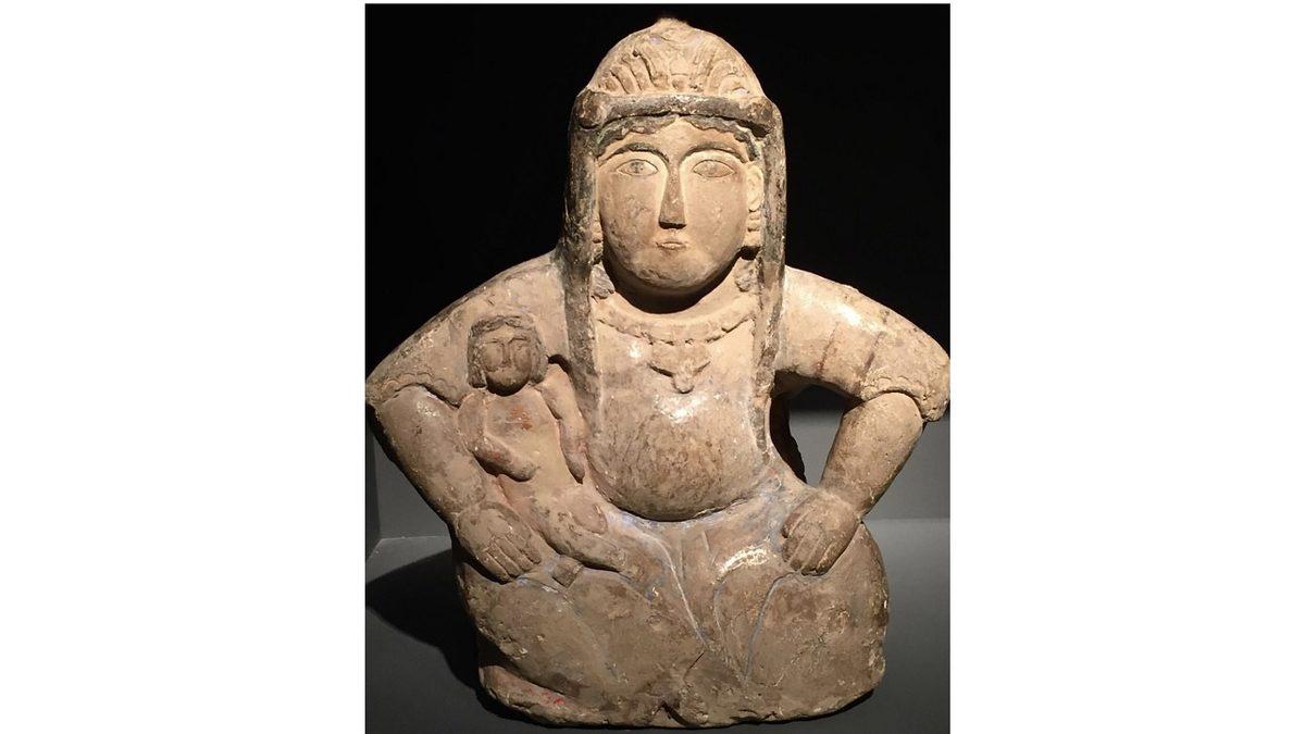 Türk Mitolojisinde Anne Karnındaki Bebekleri Koruduğuna İnanılan Tanrıça: Umay Ana