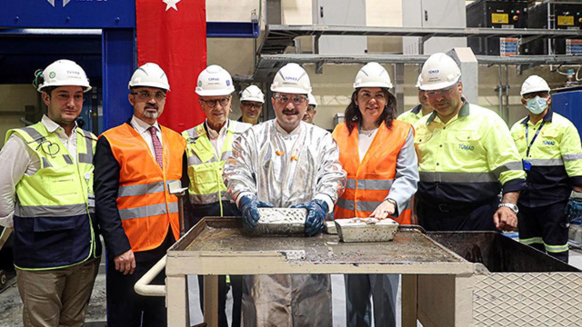 Bakan Varank, Çanakkale’de 100 Milyar Dolarlık Altın Olduğunu Açıkladı: Sosyal Medya İkiye Bölündü