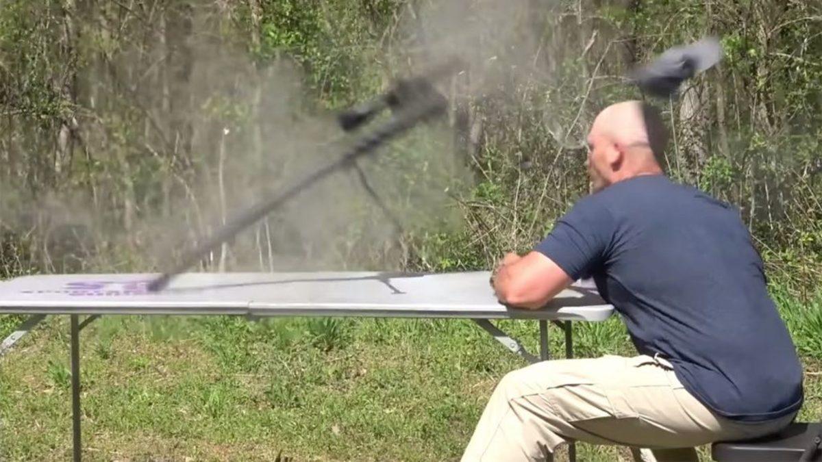 Bir YouTuber, Atış Talimi Sırasında Tüfek Yüzünde Patlayınca Ölümden Döndü [Video]