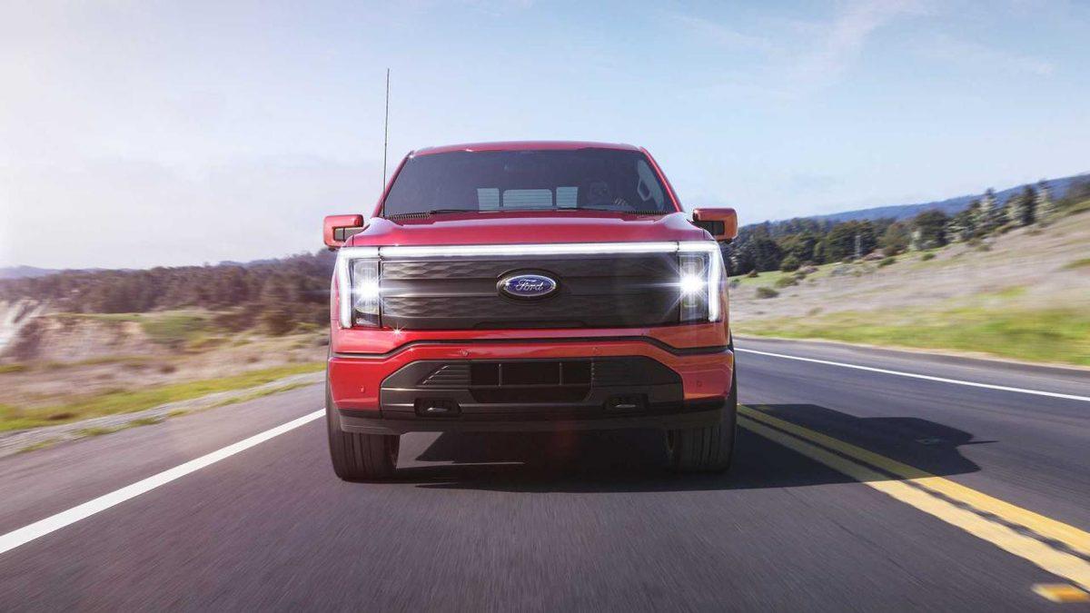 Ford’un Yeni Elektrikli Canavarı 2022 F-150 Lightning Tanıtıldı [Video]