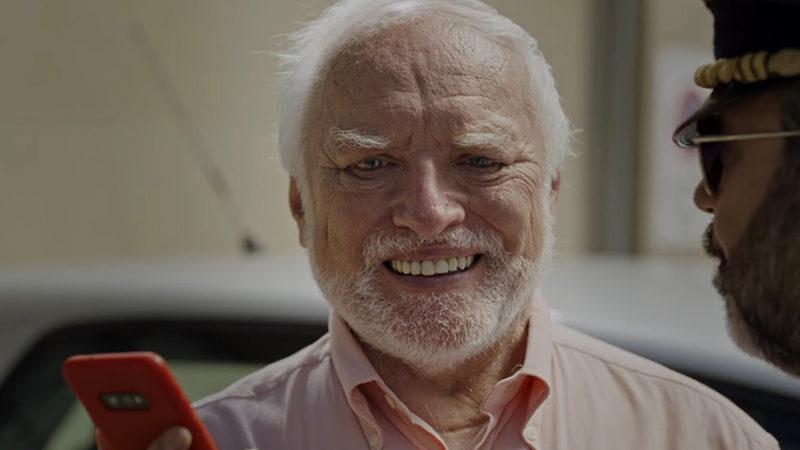 Tüm Acılarına Rağmen Gülümseyen Fenomen Amca ’Hide The Pain Herold’ Vodafone’un Reklam Yüzü Oldu [Video]