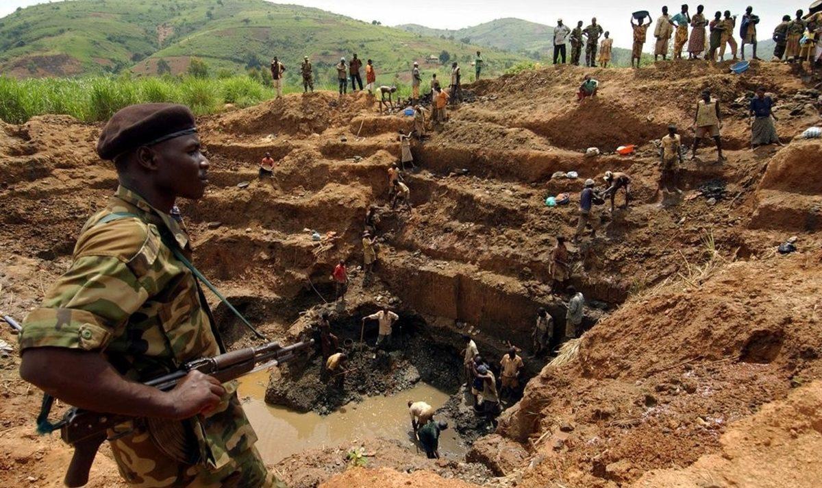Bir Evlilik Teklifinde Mutluluğa Neden Olan Pırlantanın Aslında Çok Uzaklarda Büyük Acılara Neden Olduğu Gerçeği