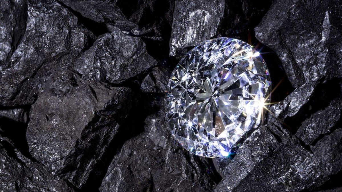 Bir Evlilik Teklifinde Mutluluğa Neden Olan Pırlantanın Aslında Çok Uzaklarda Büyük Acılara Neden Olduğu Gerçeği