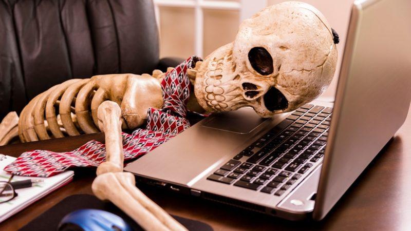 Evden Çalışmak Bazılarının Psikolojisini İyi Etkiliyorken Bazılarınınkini Neden Kötü Etkiliyor?