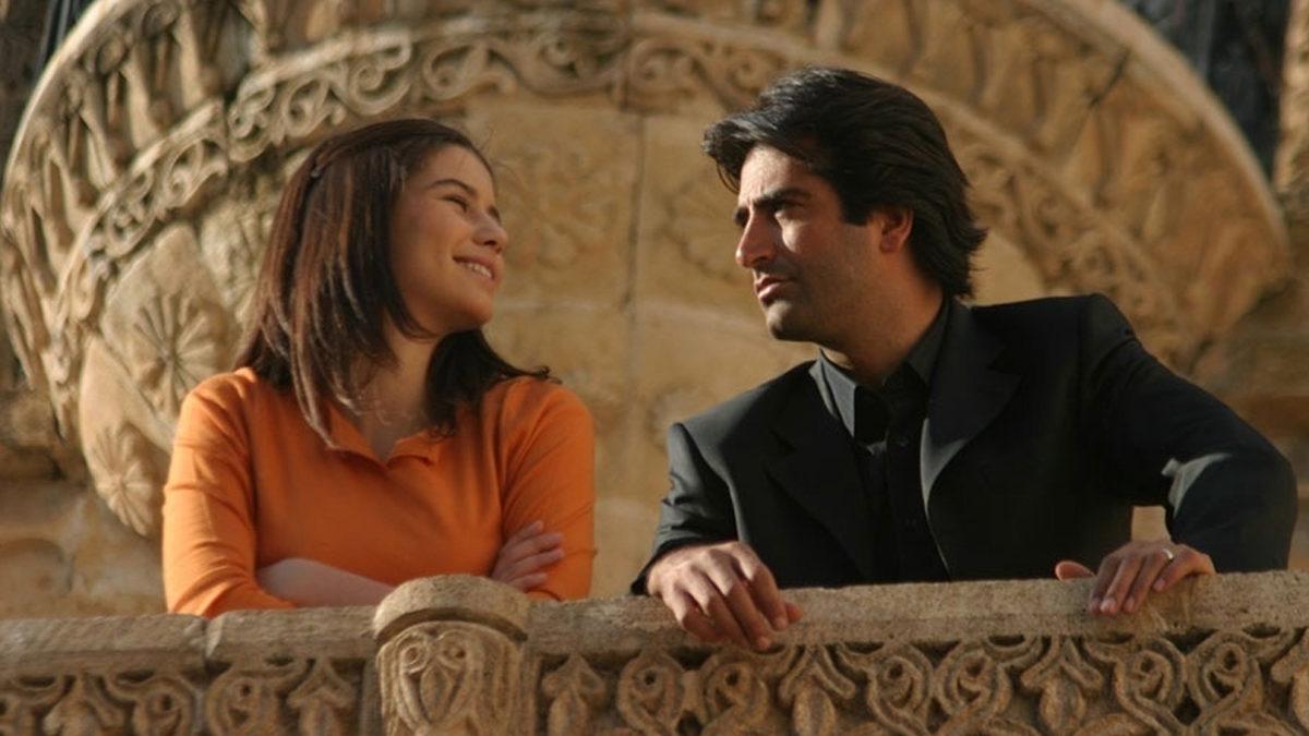 Bir Yarışmayla Ünlenip Kısa Sürede Milyonların Sevgisini Kazanan Beren Saat’in Yer Aldığı Film ve Diziler