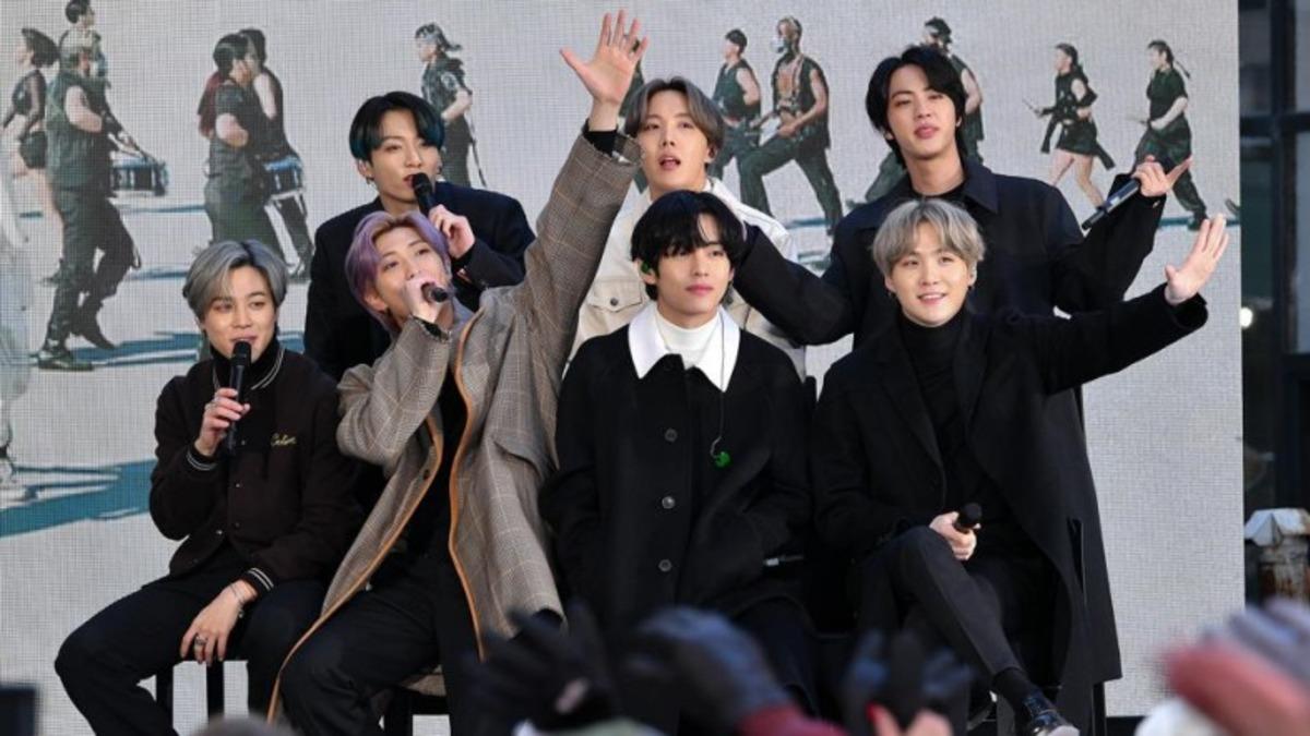 BTS’nin Yeni Şarkısı, YouTube’da 3,89 Milyon Kişiye Eş Zamanlı Yayınlanarak Rekor Kırdı