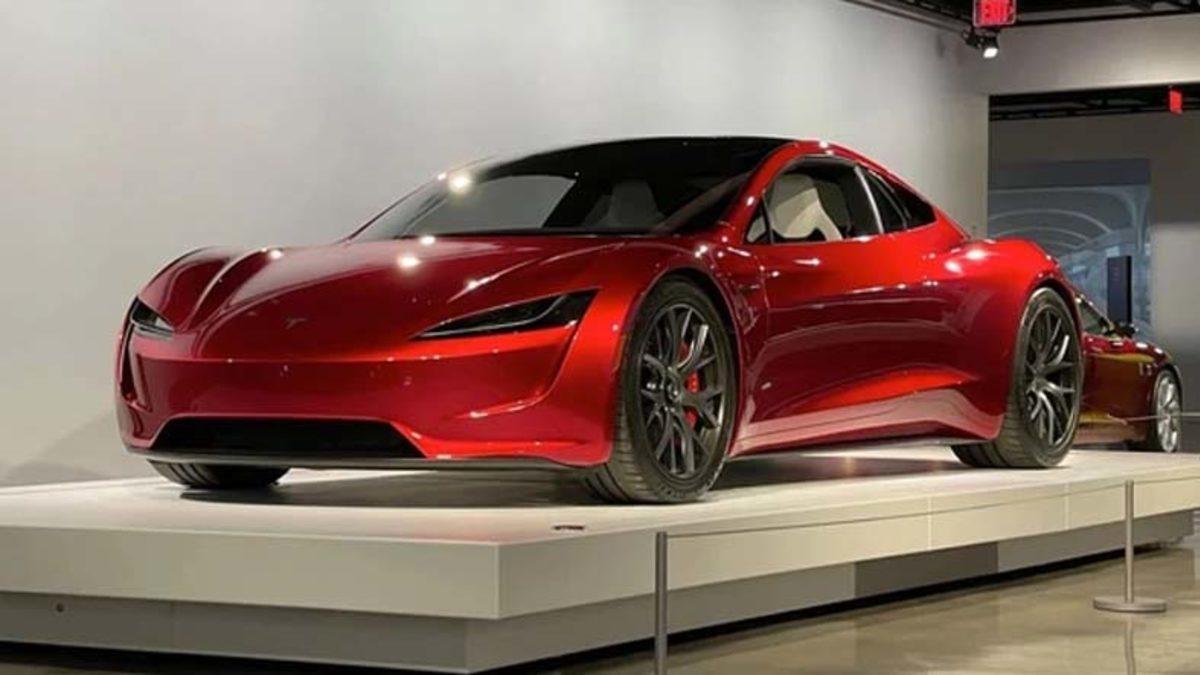 Tesla’nın Süper Otomobili Roadster, SpaceX Paketi ile 1,1 Saniyede 100 km/sa Hıza Ulaşabilecek