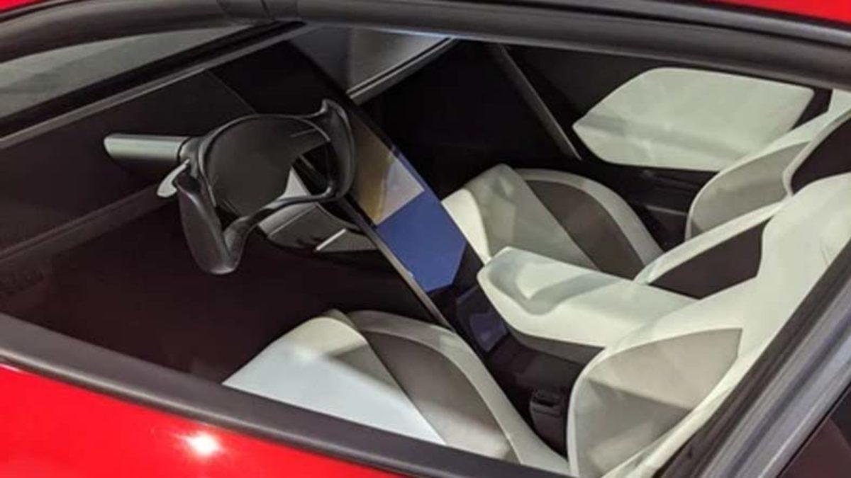 Tesla’nın Süper Otomobili Roadster, SpaceX Paketi ile 1,1 Saniyede 100 km/sa Hıza Ulaşabilecek