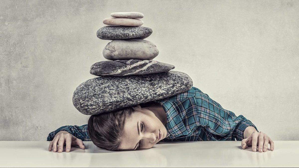 Hepimiz Birer Film Karakteriyiz: Distopik Bir Bilim Kurgu Filminin İçinde Yaşadığımızı Gösteren İşaretler