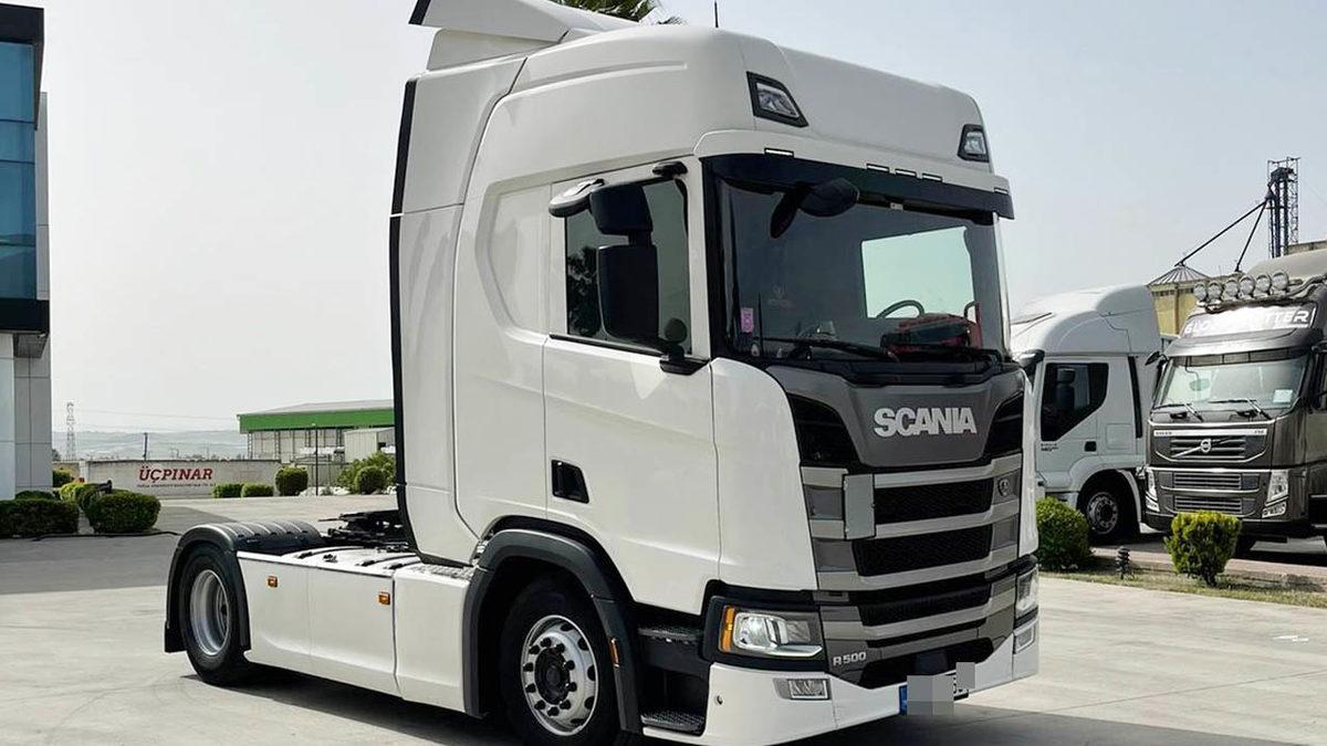 Tır ya da Otobüslerin Ön ve Arka Jantları Neden Farklı?