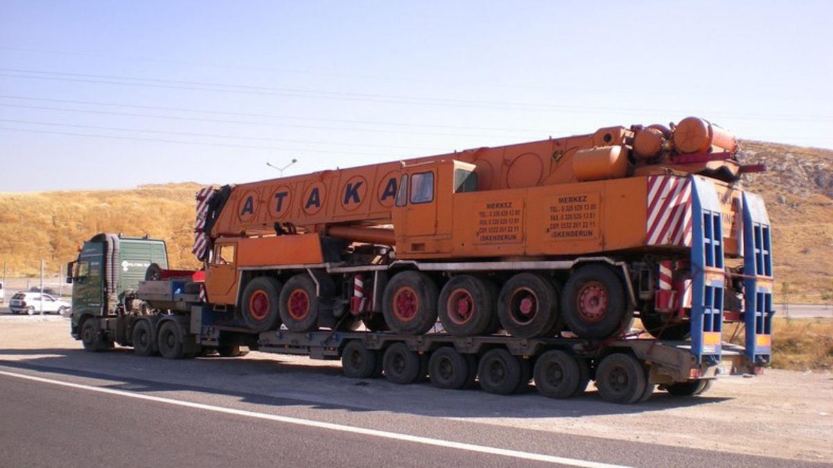 Tır ya da Otobüslerin Ön ve Arka Jantları Neden Farklı?