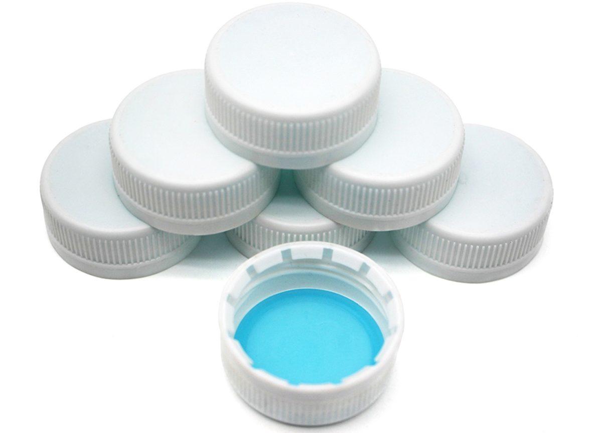 Eskiden Şişe Kapaklarının İçinde Bulunan Bu Mavi Plastikler Tam Olarak Ne İşe Yarıyordu?