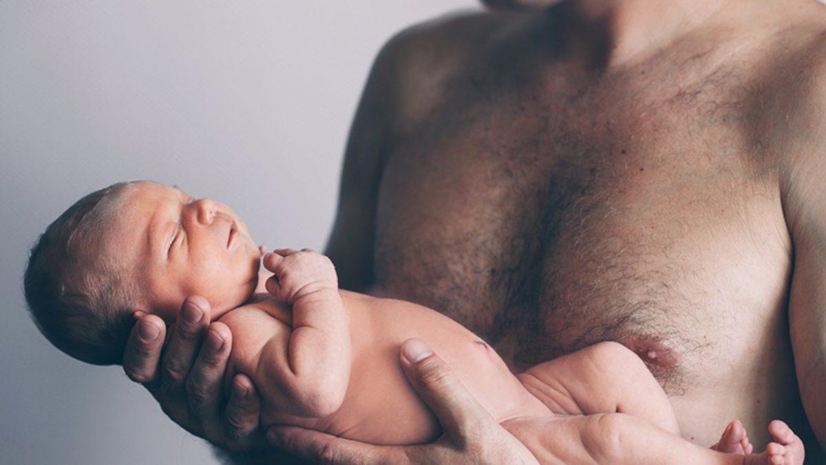 Erkekler de Aslında Biyolojik Olarak Tıpkı Kadınlar Gibi Süt Verip Emzirme Yetisine Sahip: Peki ama Nasıl?